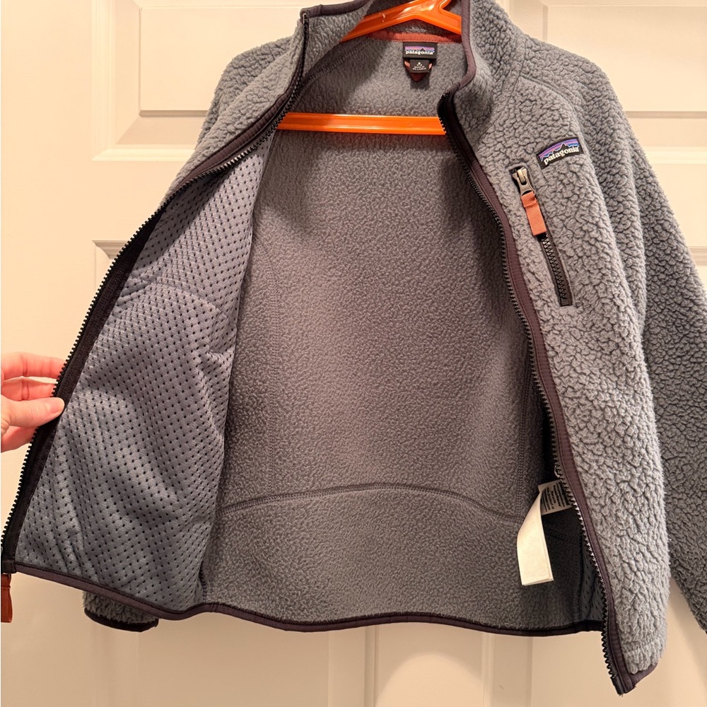 Patagonia Kids Retro pile Fleece Jacket - Picture 10 of 15